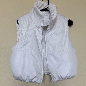 New Look Women’s White Puffer Vest Size M